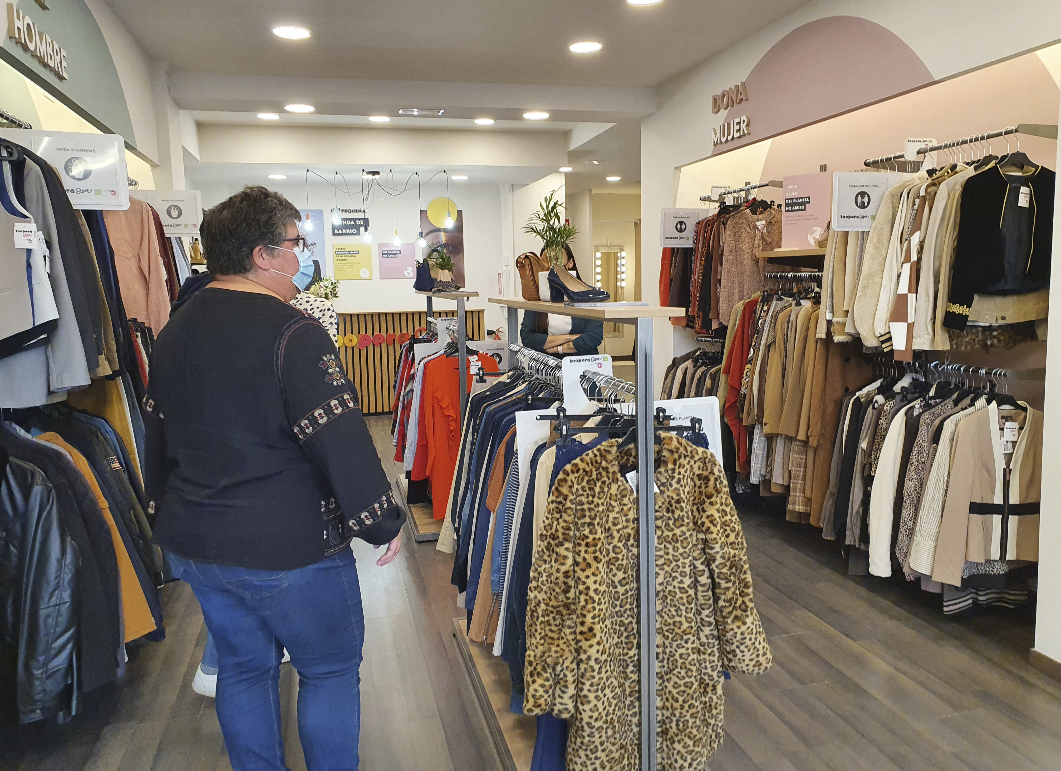 cansado Espinoso Ambos Cáritas abre en València su quinta 'Koopera Store' para crear empleo de  inclusión y una sociedad más sostenible - Diocesana de Valencia